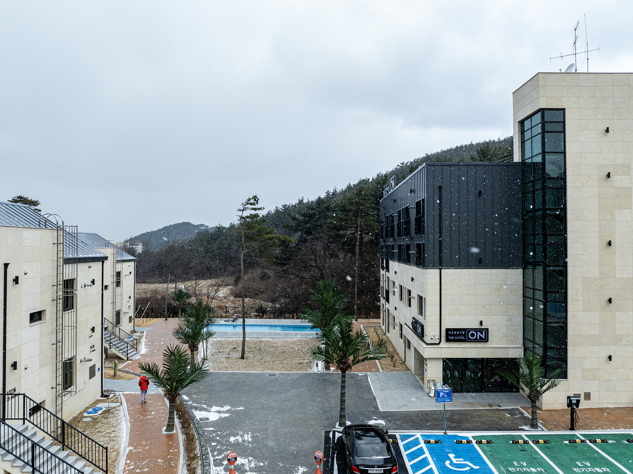 서산(대산) 더온관광호텔 외관