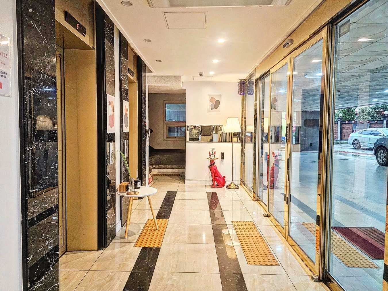 목포 ZARA HOTEL 목포평화광장점 로비·리셉션