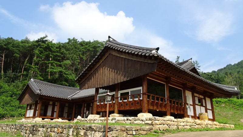 보성 한옥숨펜션 외관