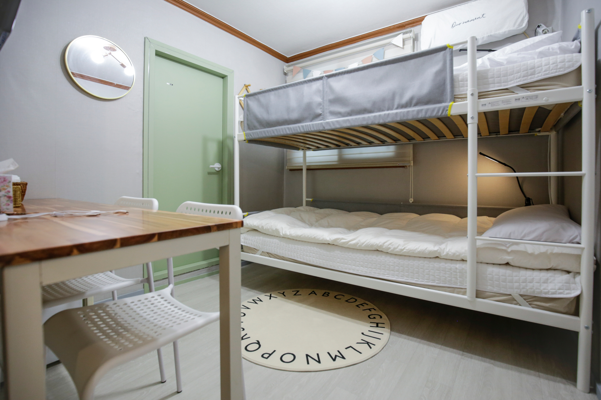 room detail thumbnail 0