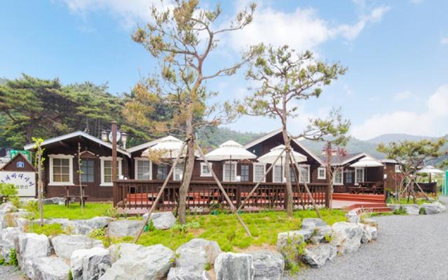 태안 산과바다사이펜션