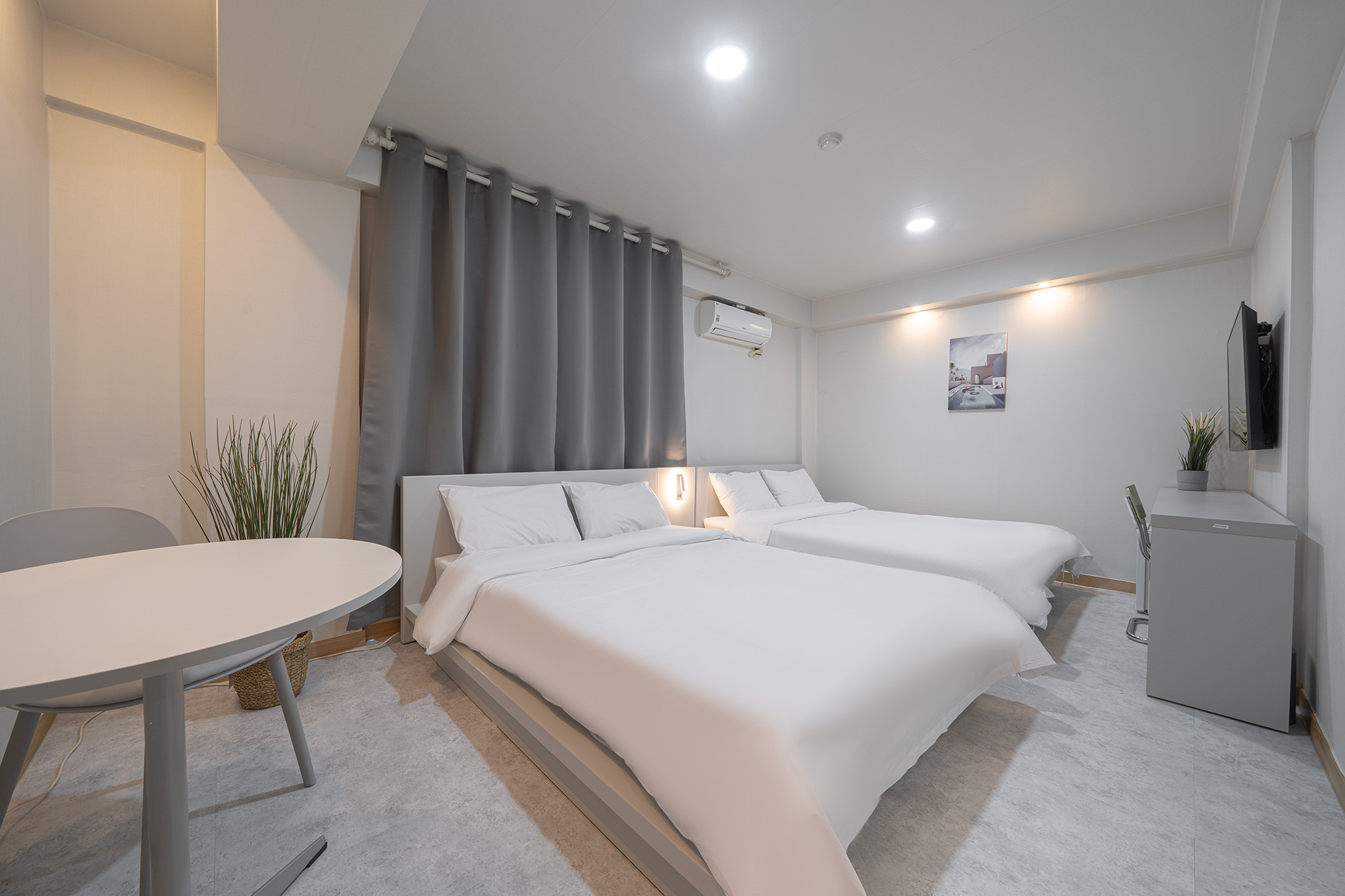 Twin Room - 도보특가(넷플릭스 무료 시청가능 / 피톤치드 살균 / 세스코 방역/ 리모델링 완료)