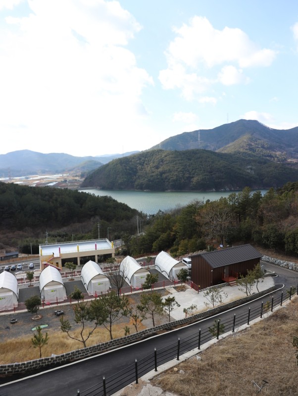 https://yaimg.yanolja.com/v5/2024/03/20/09/65fab2b2554954.33143538.jpg