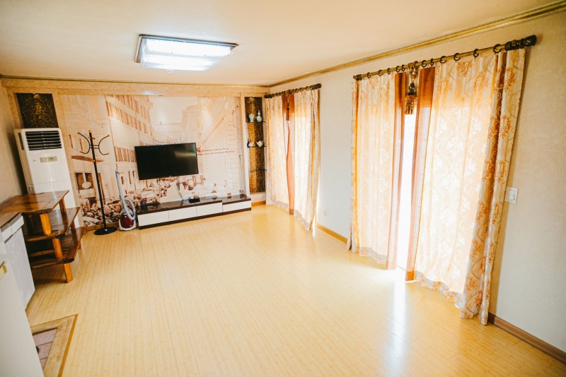 https://yaimg.yanolja.com/v5/2024/03/28/21/6605df315795a1.52985959.jpg