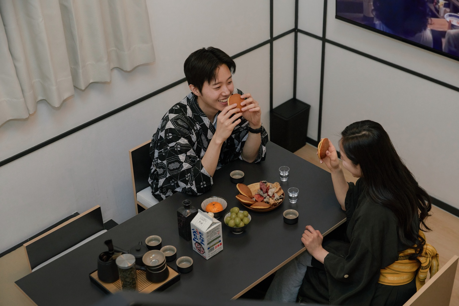 room detail thumbnail 2