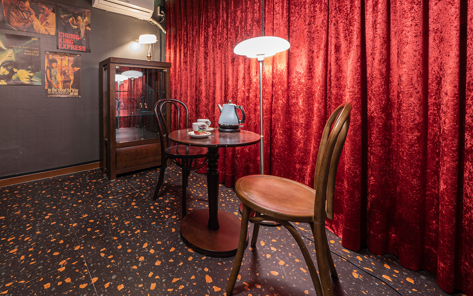 room detail thumbnail 0