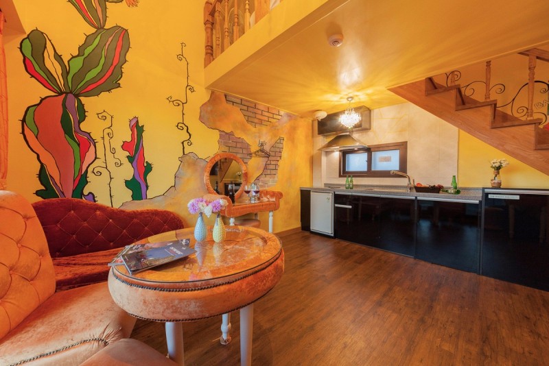 room detail thumbnail 1