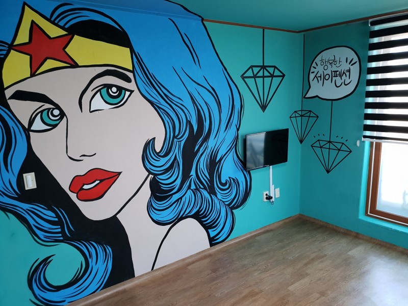 room detail thumbnail 1