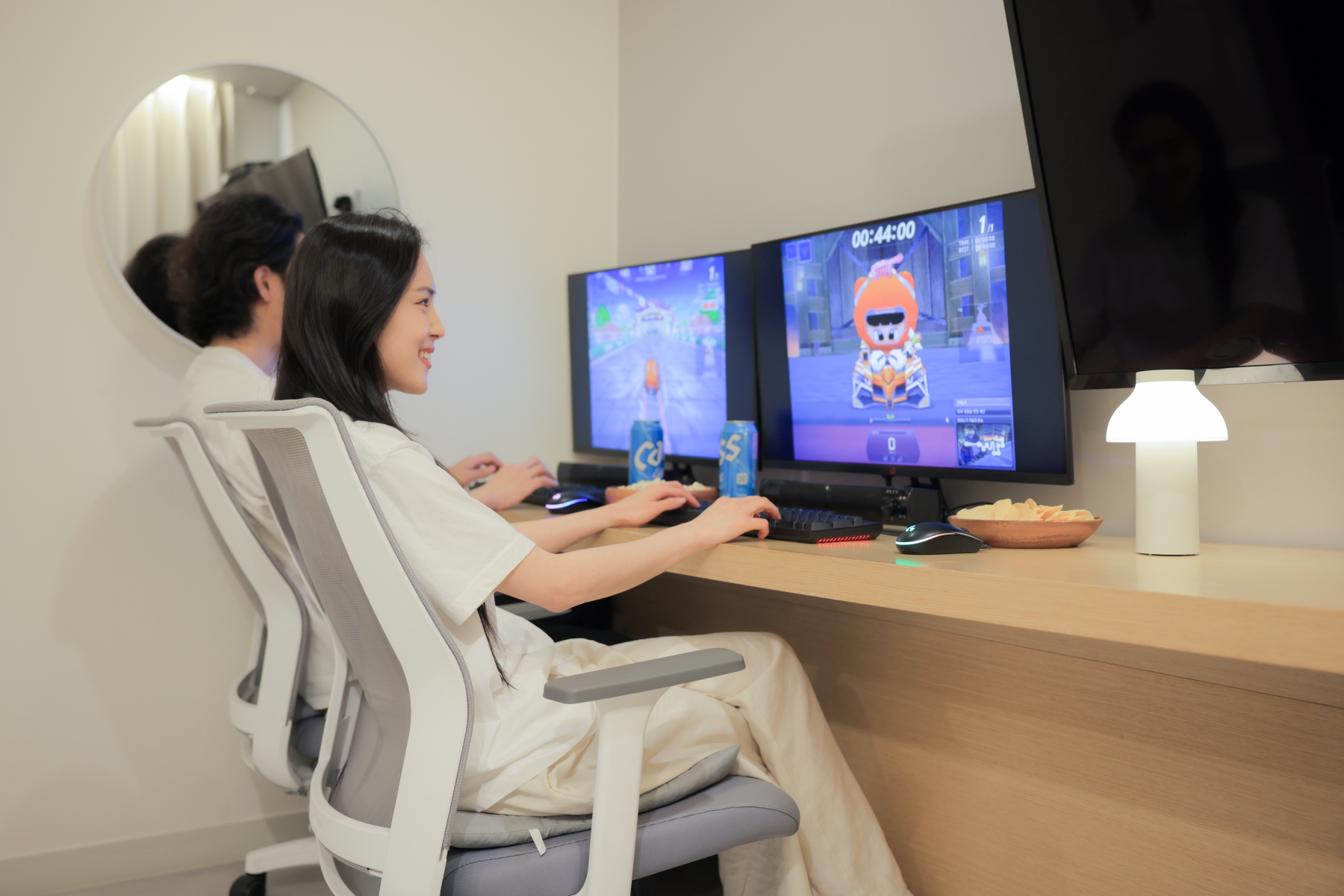 room detail thumbnail 1