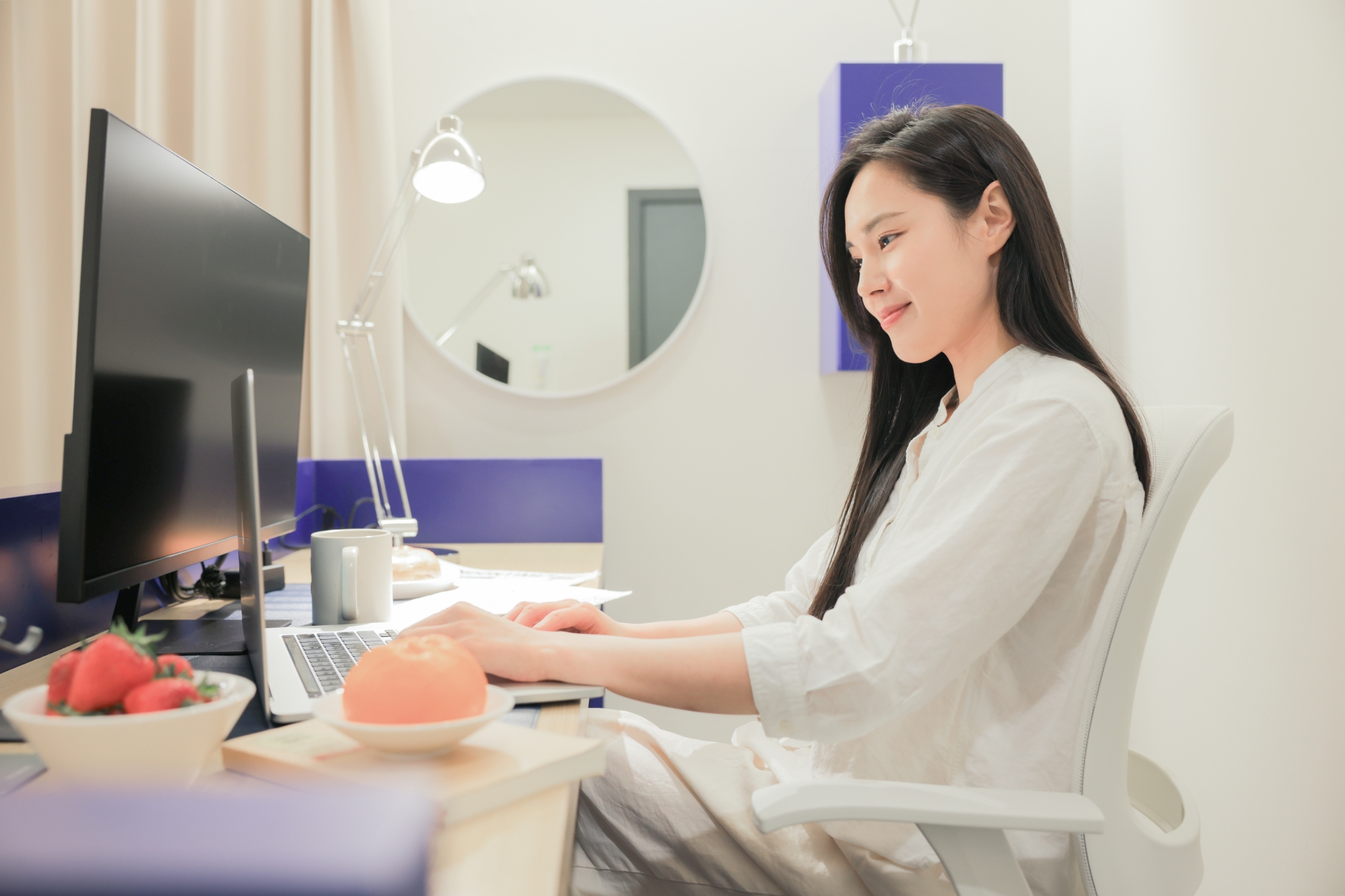 room detail thumbnail 1