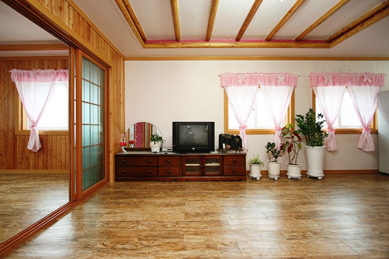 https://yaimg.yanolja.com/v5/2024/05/10/10/663df10ef1a0a3.10504831.jpg