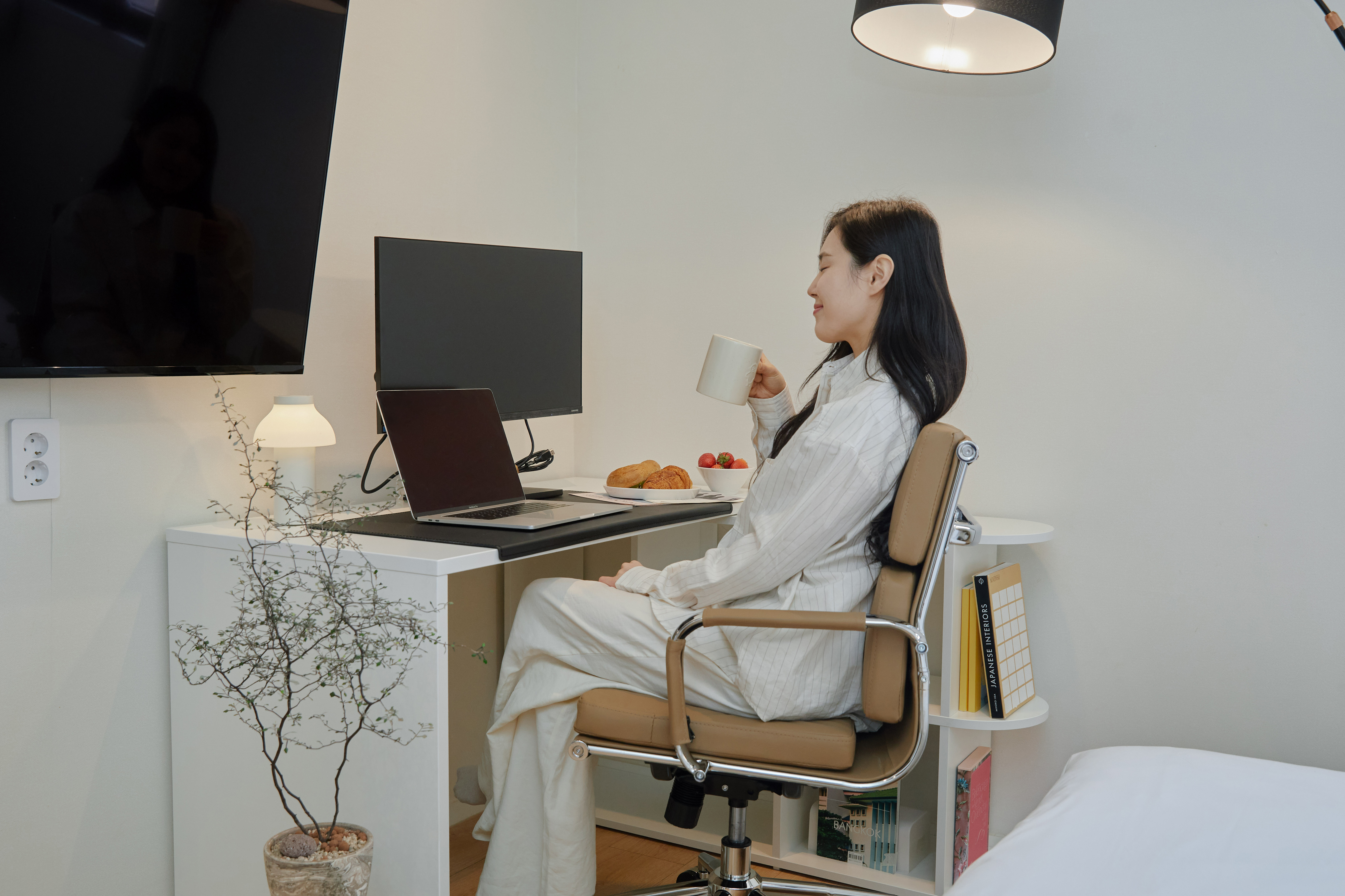 room detail thumbnail 0