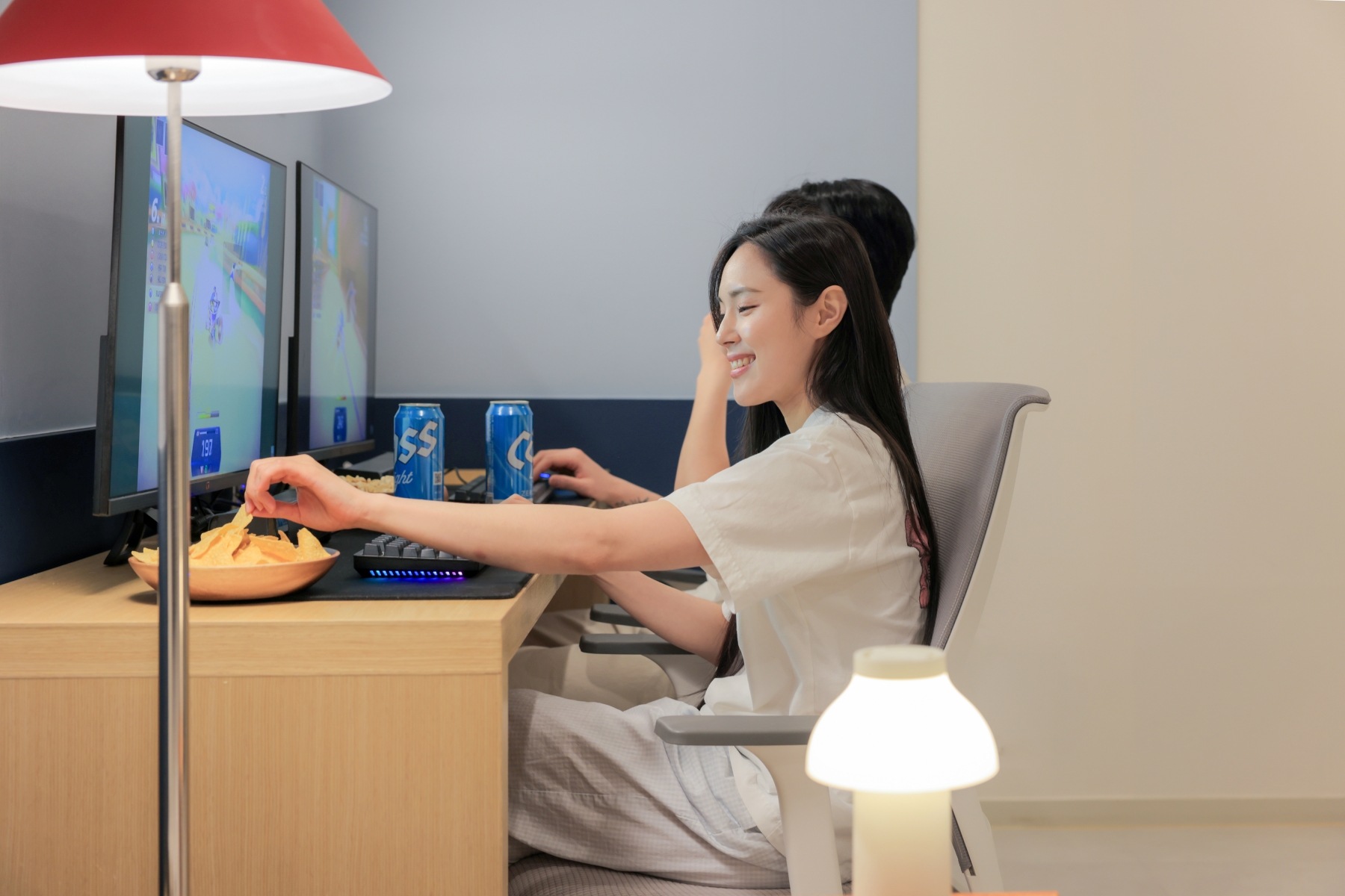 room detail thumbnail 2