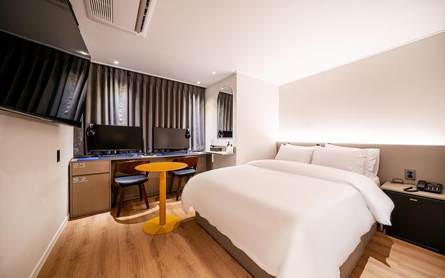 신촌 어반슬로우(URBANSLOW)