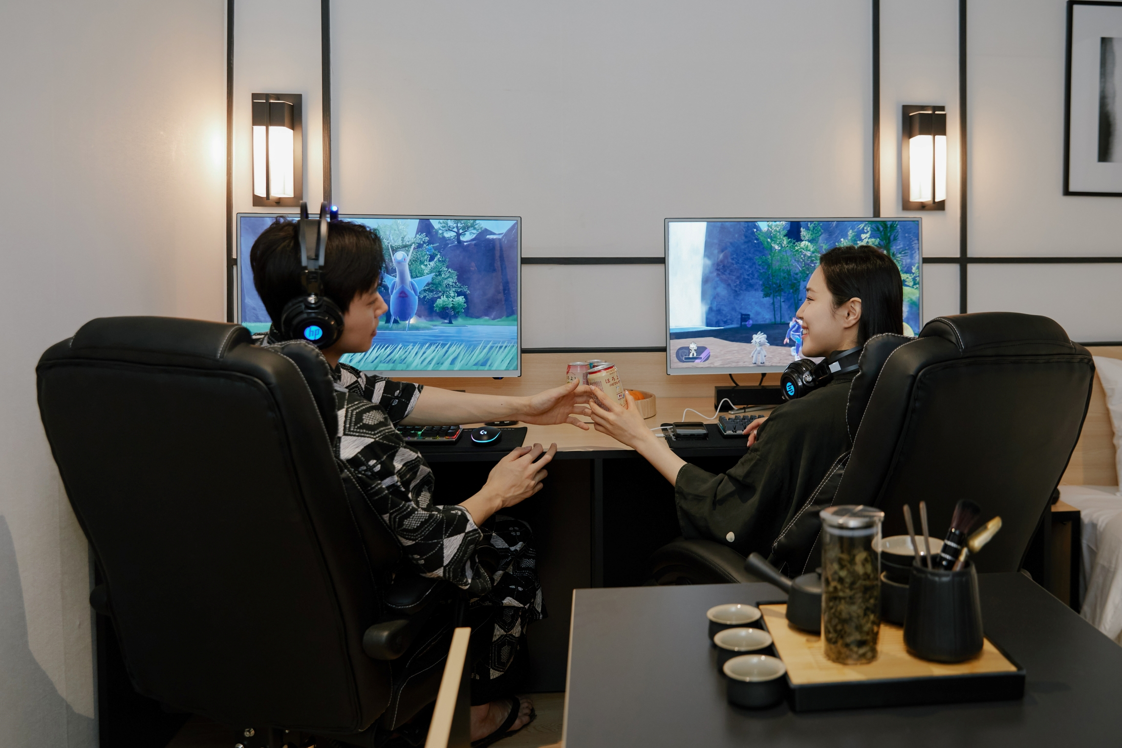 room detail thumbnail 2