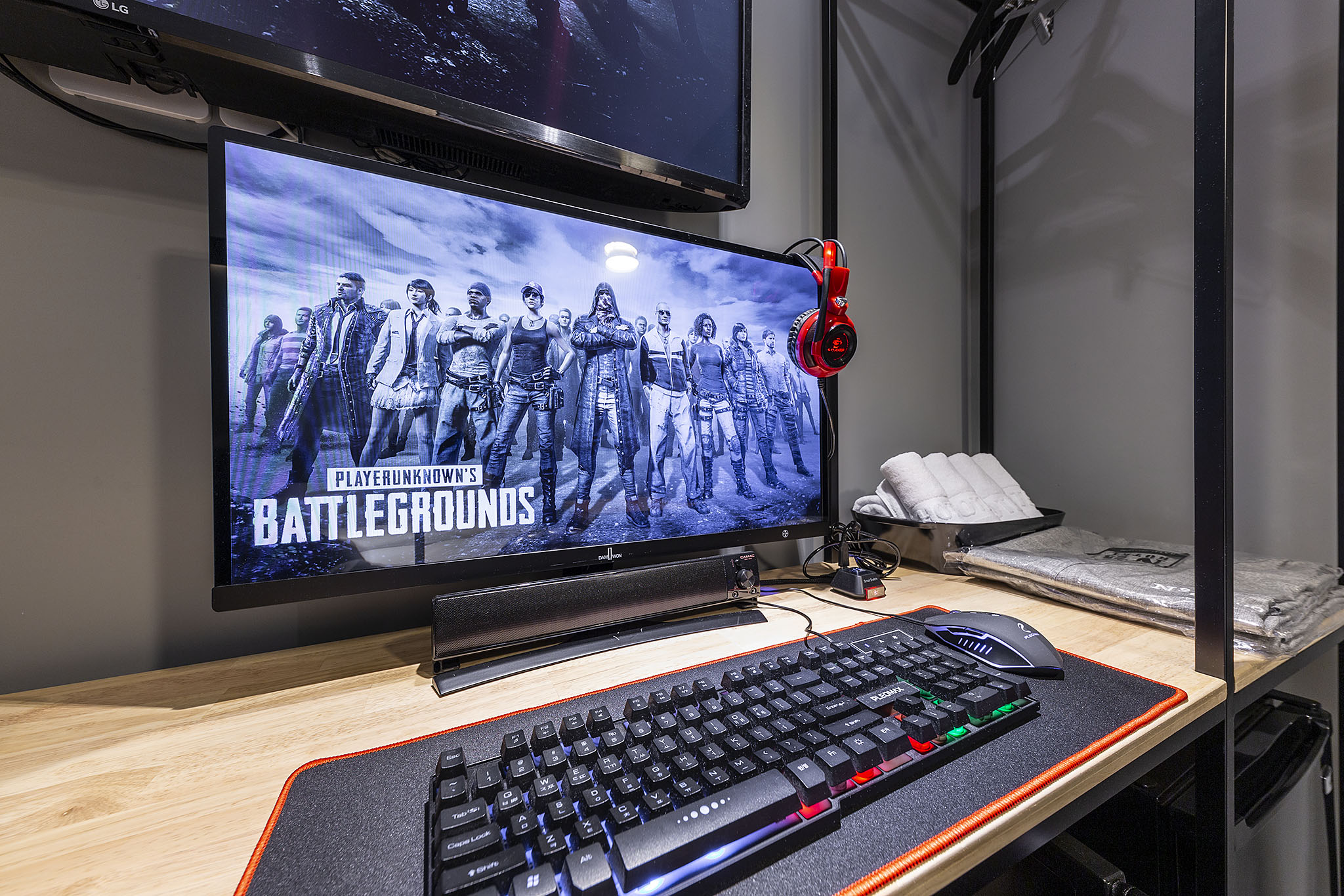 room detail thumbnail 1