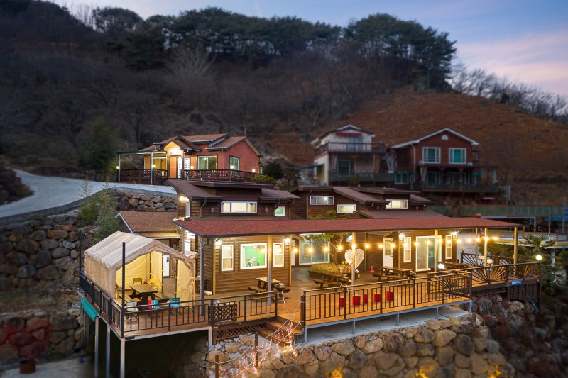 구례 지리산쉬리펜션 외관