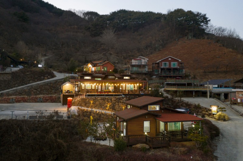 구례 지리산쉬리펜션 외관