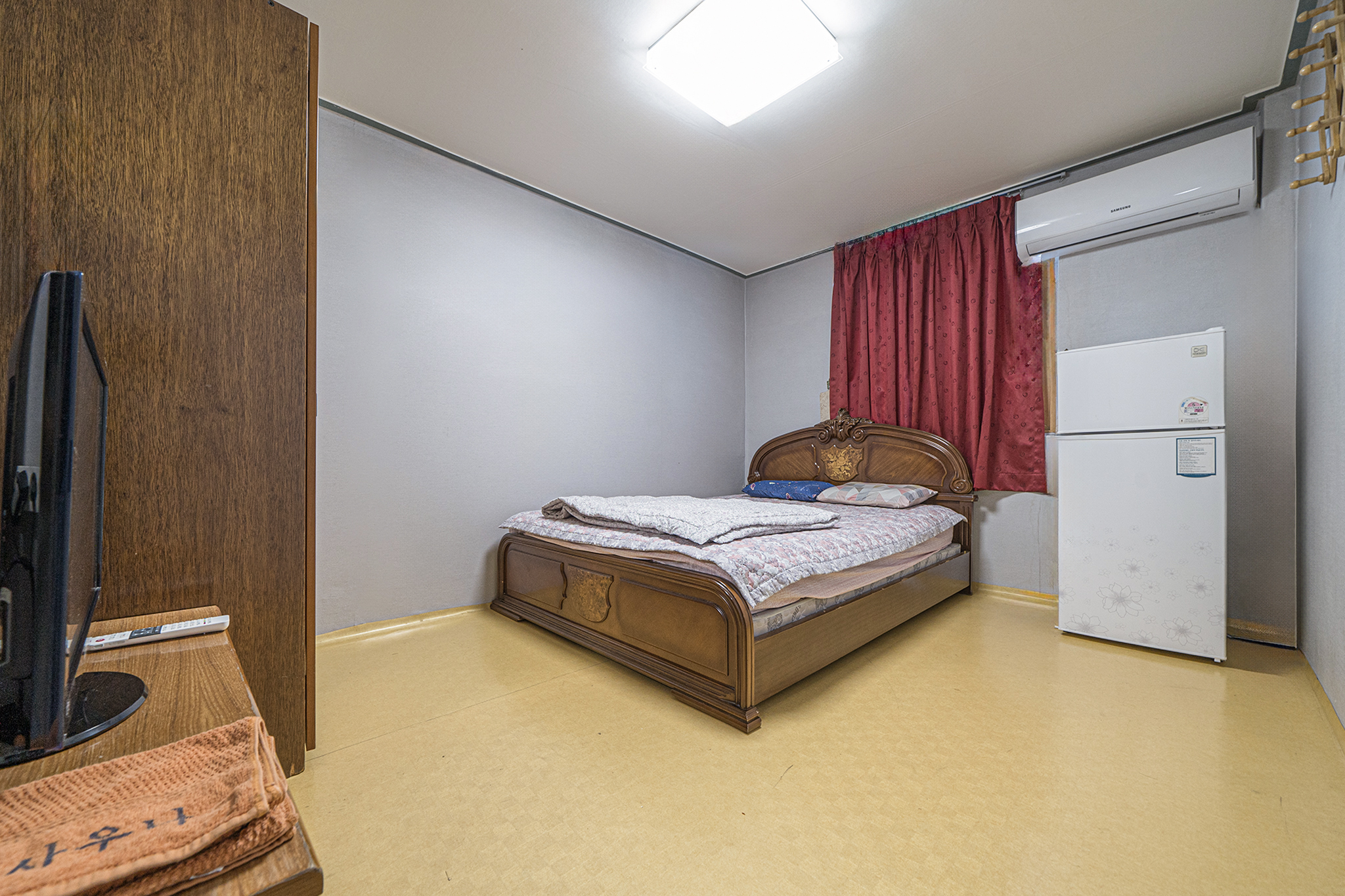 room detail thumbnail 0