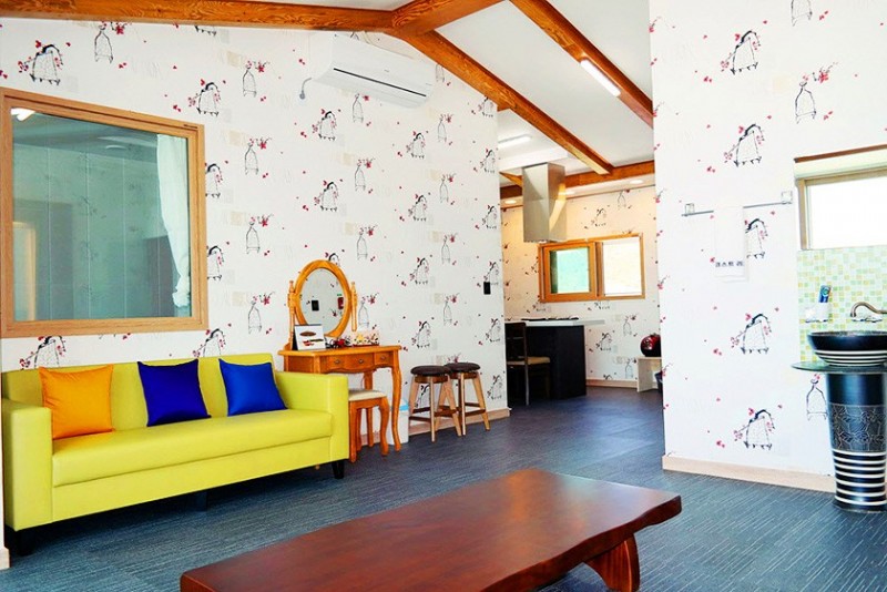 room detail thumbnail 0