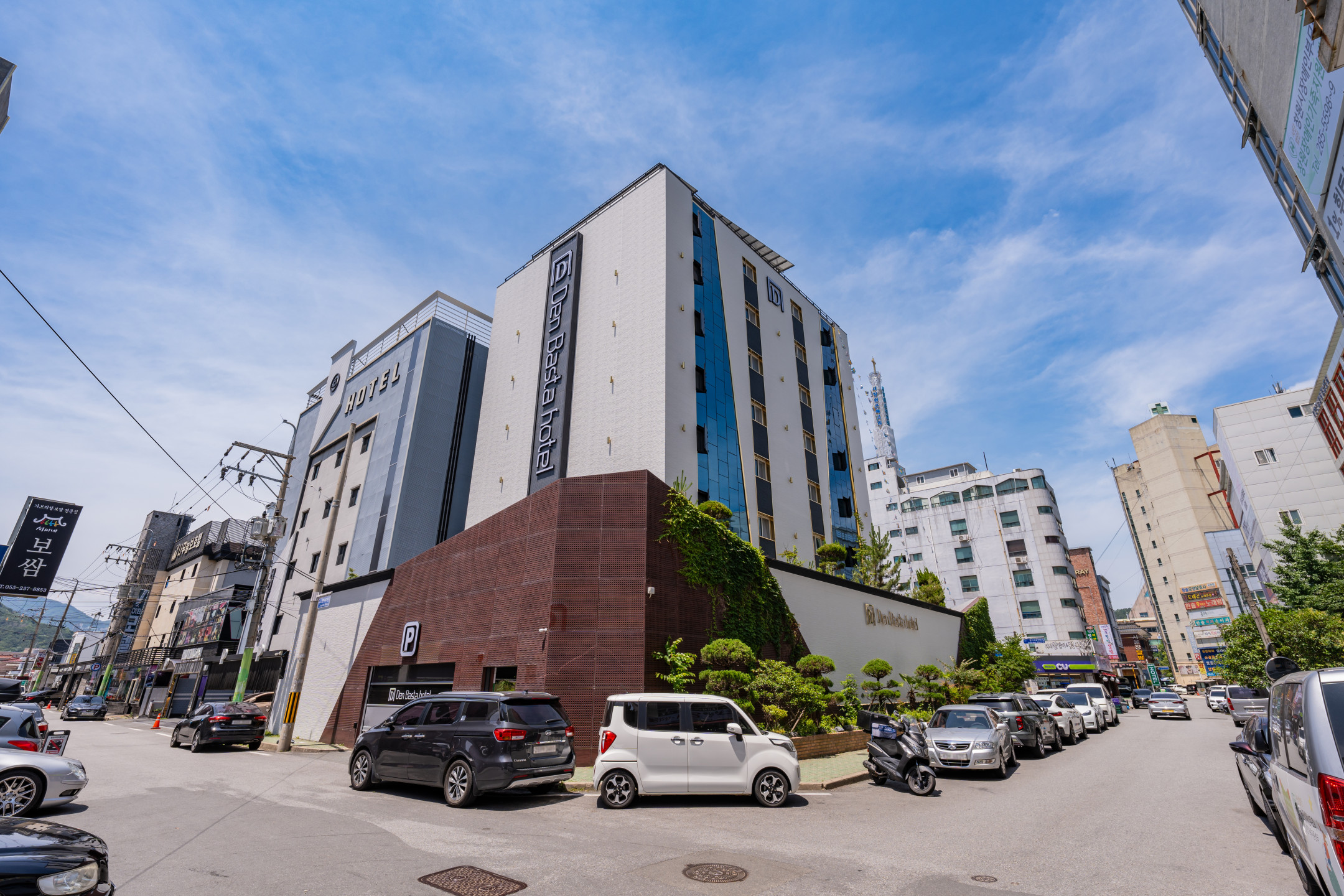 창원 명서동 덴바스타 호텔 외관