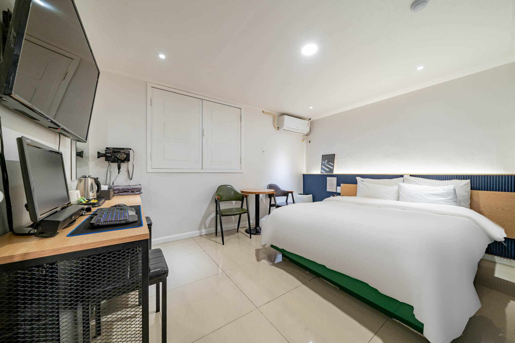 Standard C(A,B,C랜덤배정/넷플릭스 플랫폼만 제공)