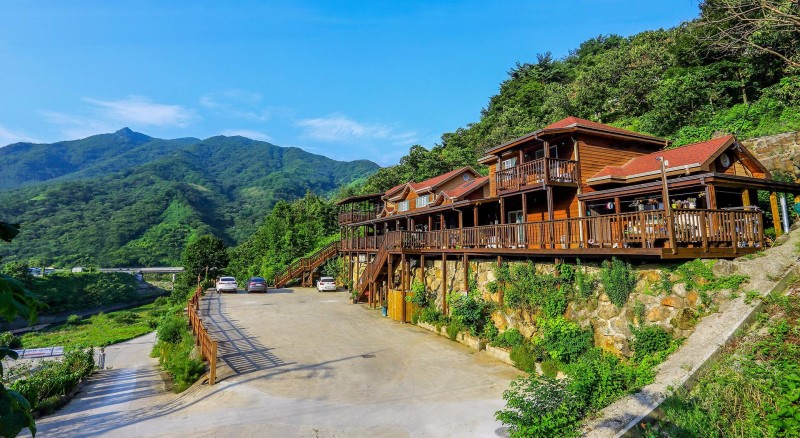 구례 지리산야생화펜션 외관