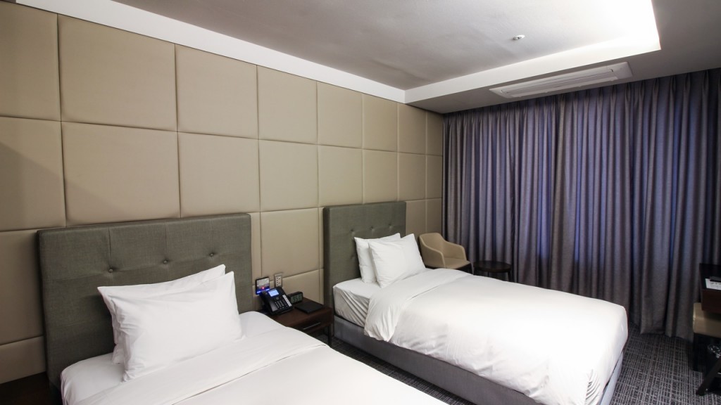 디럭스 트윈(라이브특가★당일, 에버랜드 2인)