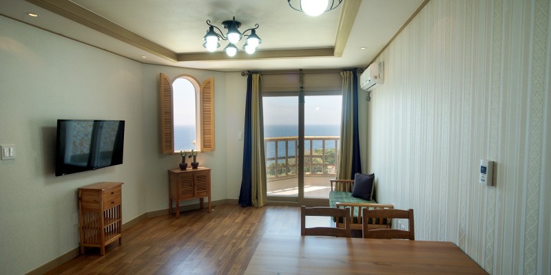 https://yaimg.yanolja.com/v5/2024/07/16/09/6696402ceef040.94464611.jpg