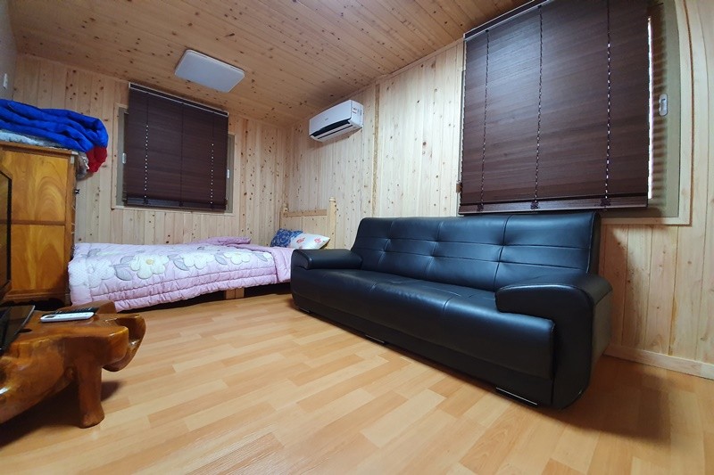 https://yaimg.yanolja.com/v5/2024/07/18/10/6698f11b7bf270.91730857.jpg