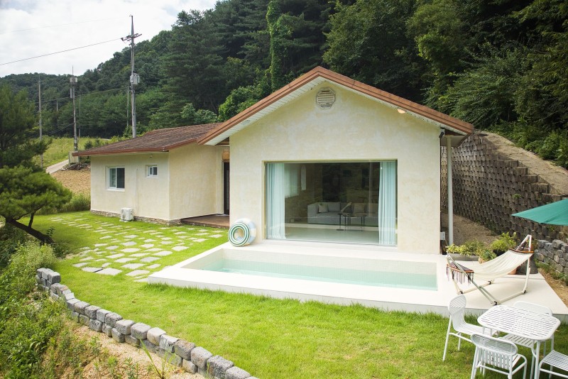 https://yaimg.yanolja.com/v5/2024/08/03/15/66ae4cf31a9b26.83634165.jpg