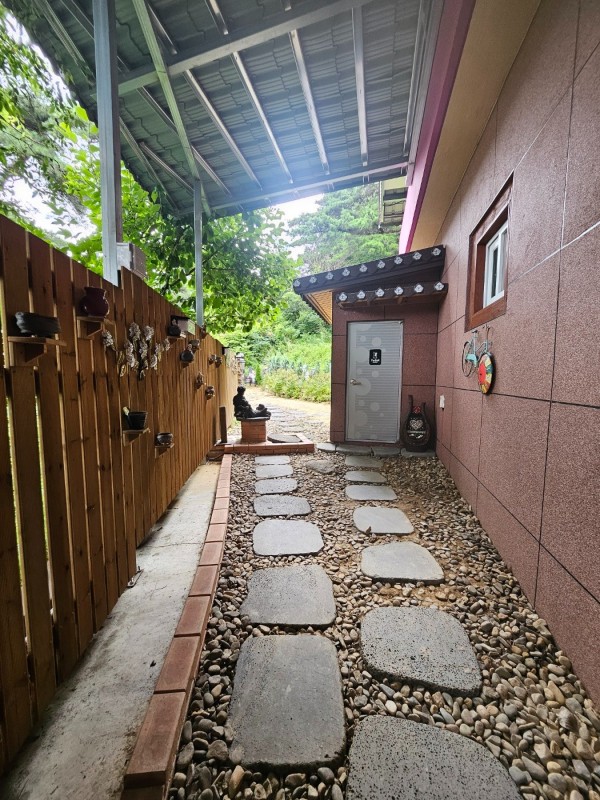 https://yaimg.yanolja.com/v5/2024/08/07/13/66b3724931f599.64978434.jpg