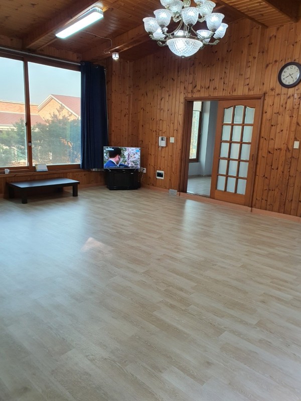 https://yaimg.yanolja.com/v5/2024/08/12/17/66ba427144d3d1.90055979.jpg