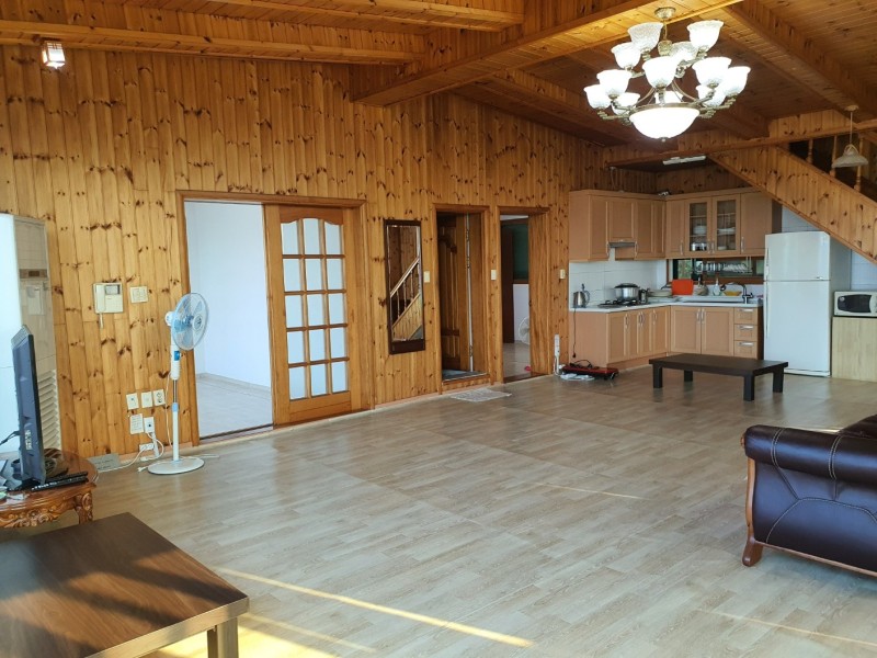 https://yaimg.yanolja.com/v5/2024/08/12/17/66ba427693ba64.47084051.jpg