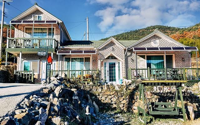 남해 밝은숲펜션