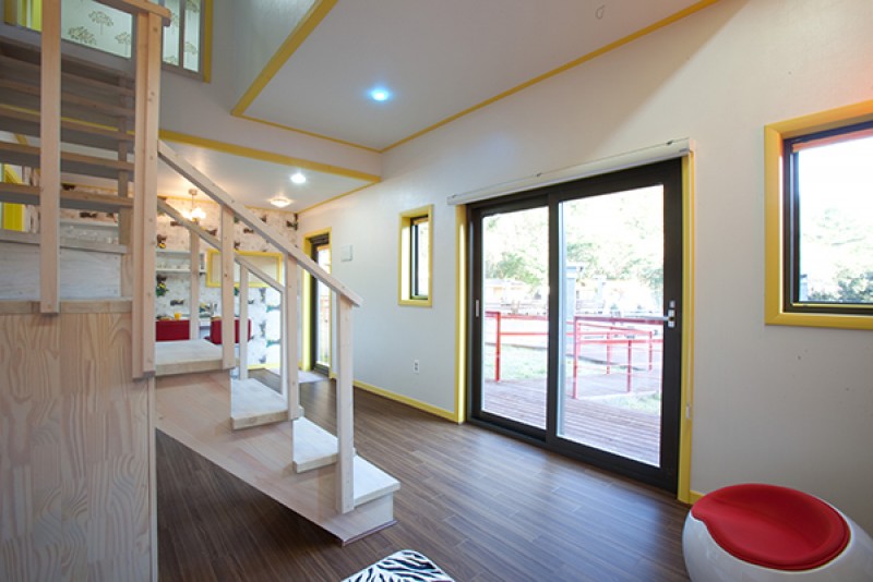 room detail thumbnail 2