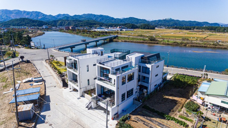 삼척 리가브로펜션 외관