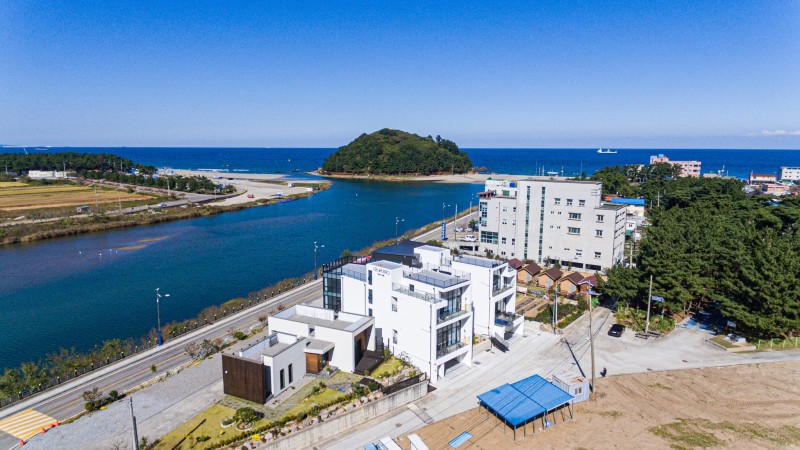 삼척 리가브로펜션 외관