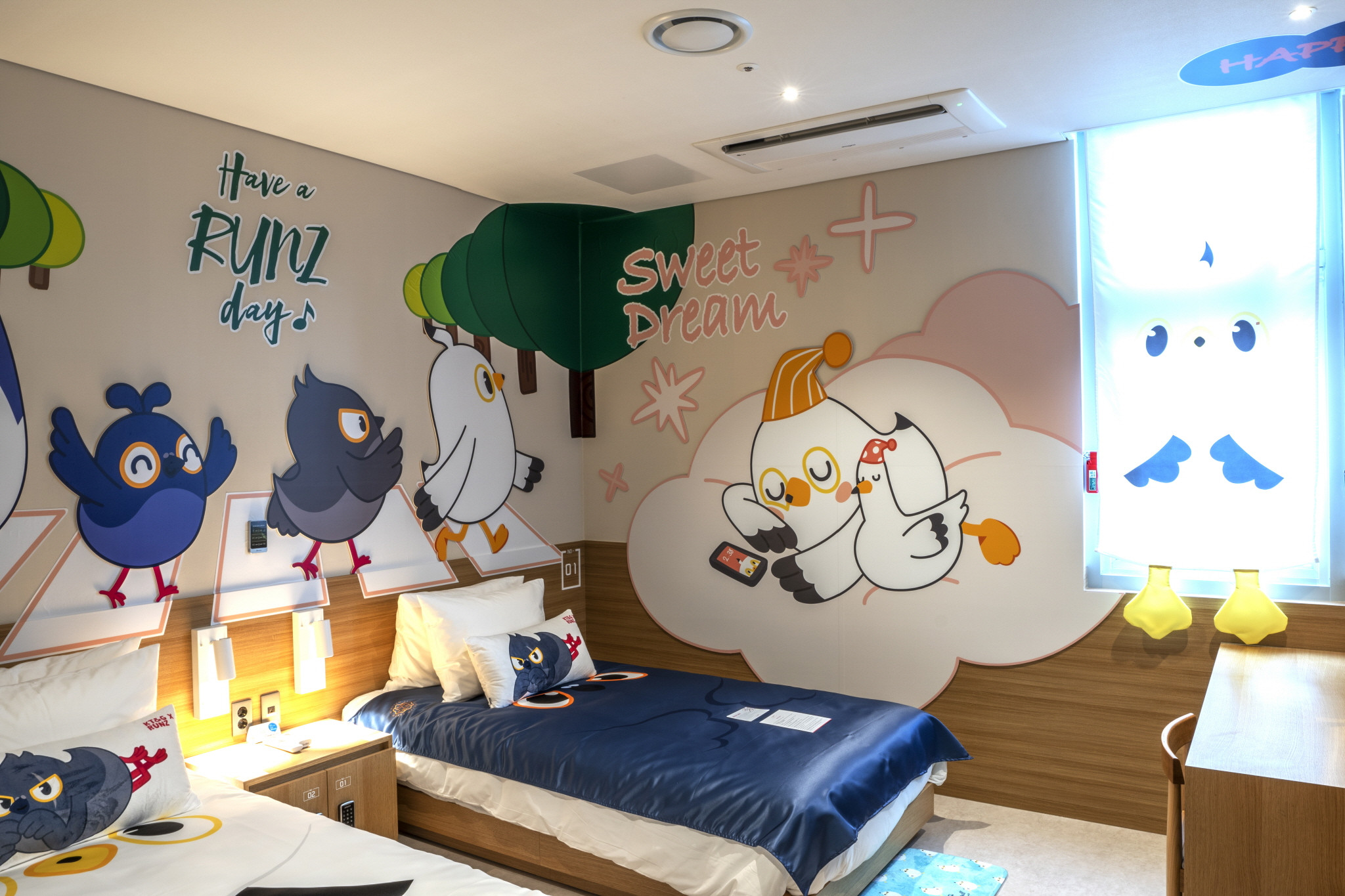 room detail thumbnail 0