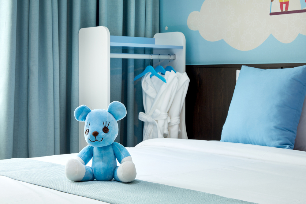 room detail thumbnail 2