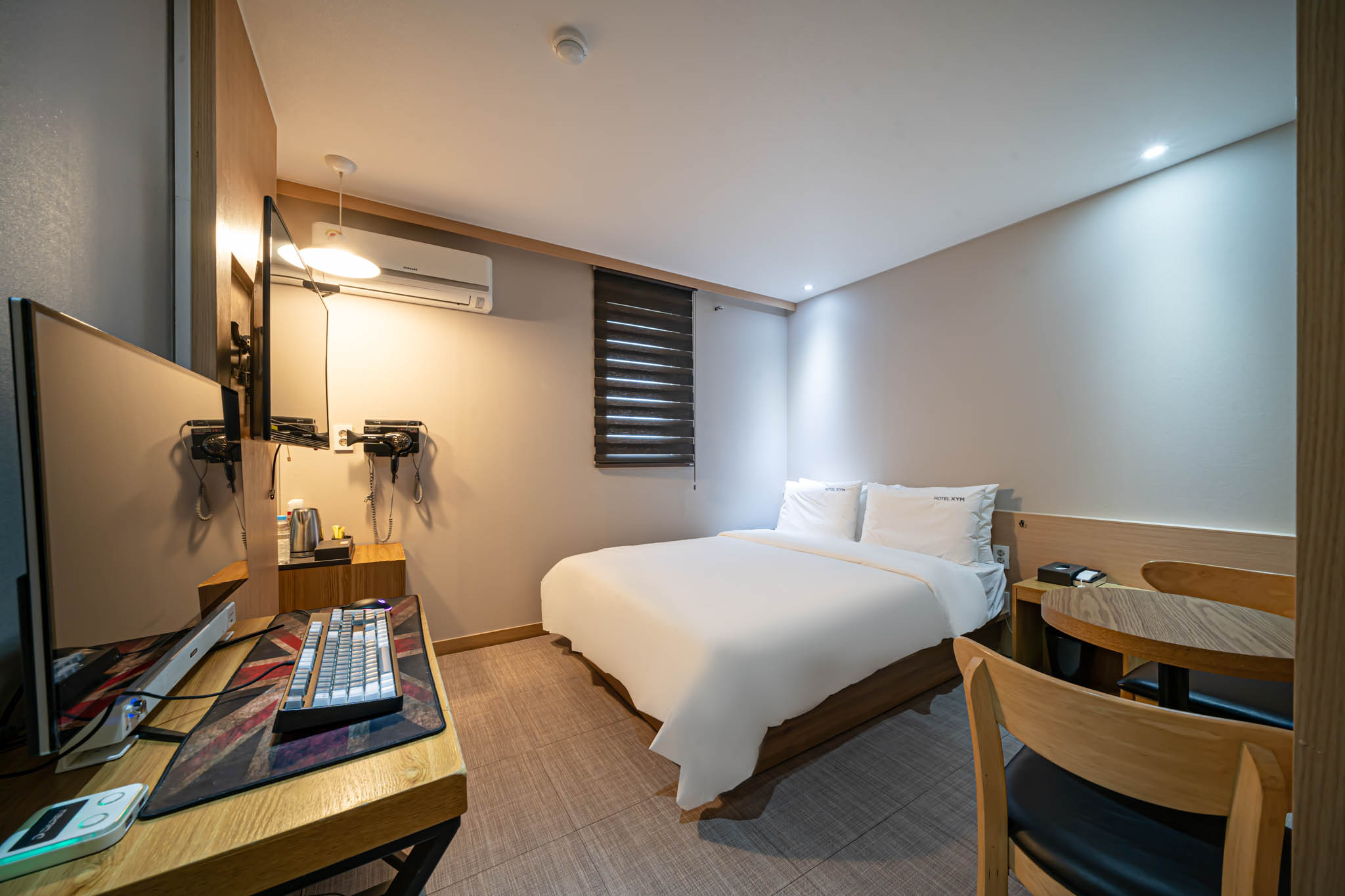 room detail thumbnail 0