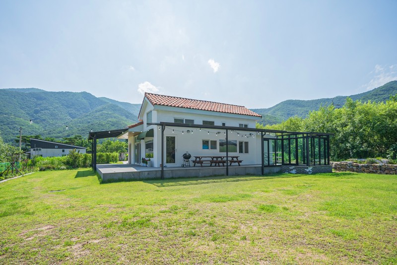 https://yaimg.yanolja.com/v5/2024/09/06/13/66db06a165ffc0.40402649.jpg