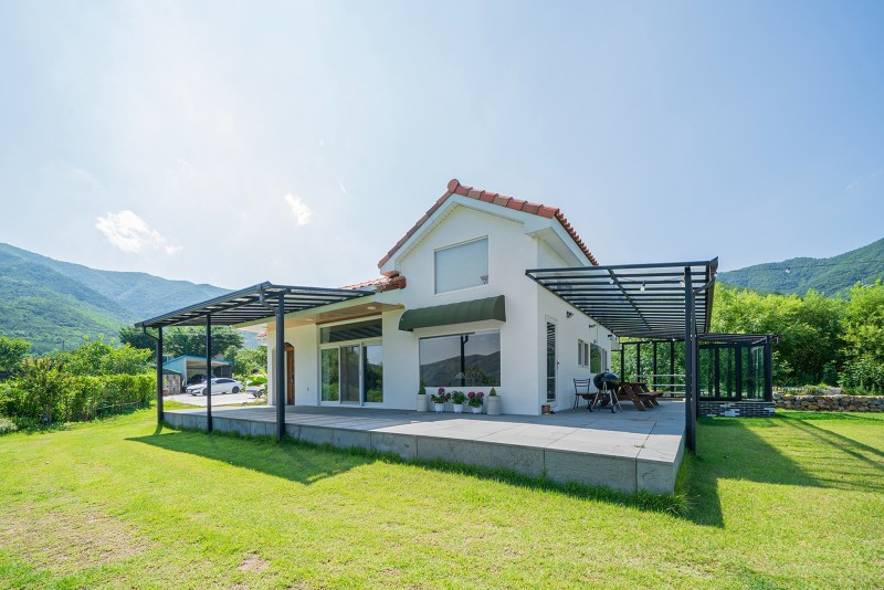 https://yaimg.yanolja.com/v5/2024/09/06/13/66db06a27b0aa9.38097978.jpg