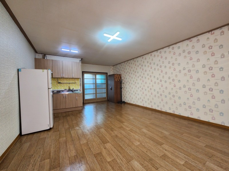 https://yaimg.yanolja.com/v5/2024/09/18/19/66eb26cd4f5de5.36667153.jpg