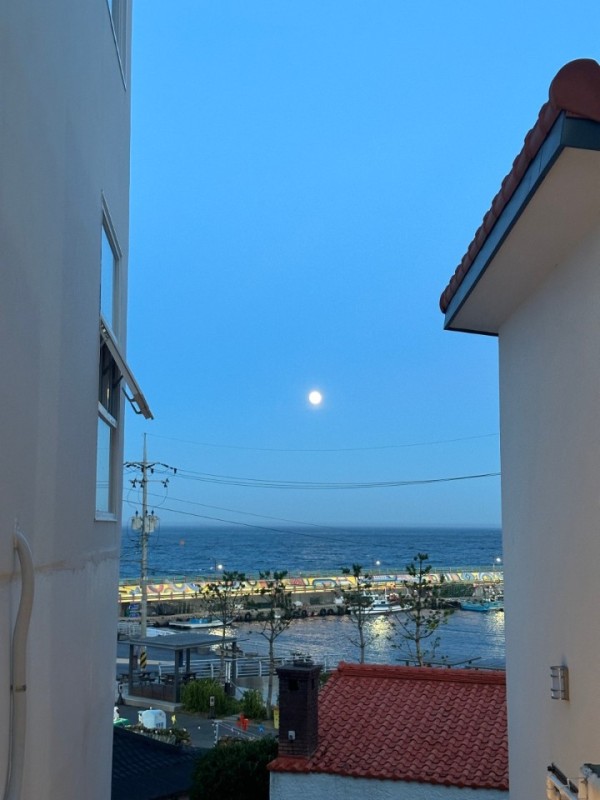 https://yaimg.yanolja.com/v5/2024/09/25/14/66f4201515d973.43693487.jpg