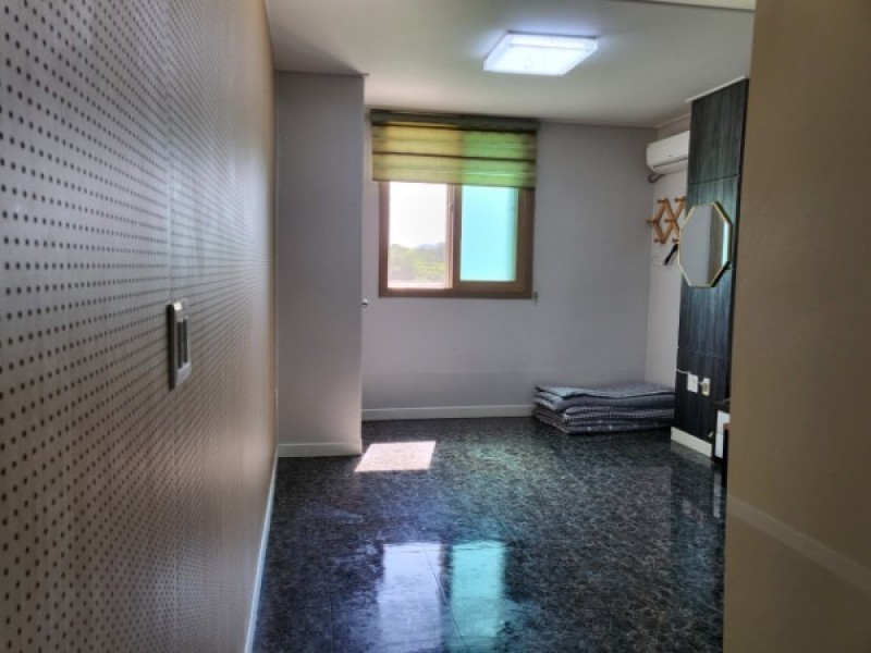 https://yaimg.yanolja.com/v5/2024/09/26/14/66f56d6cc51894.65503569.jpg