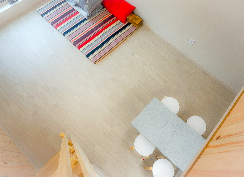 room detail thumbnail 1