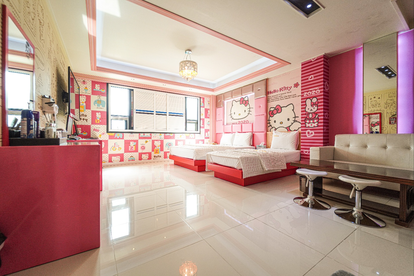 room detail thumbnail 1