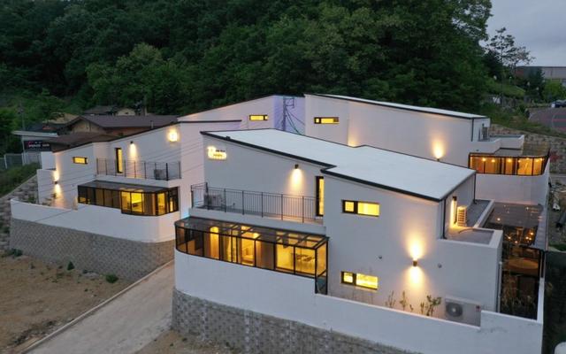 안동 더스터닝풀빌라