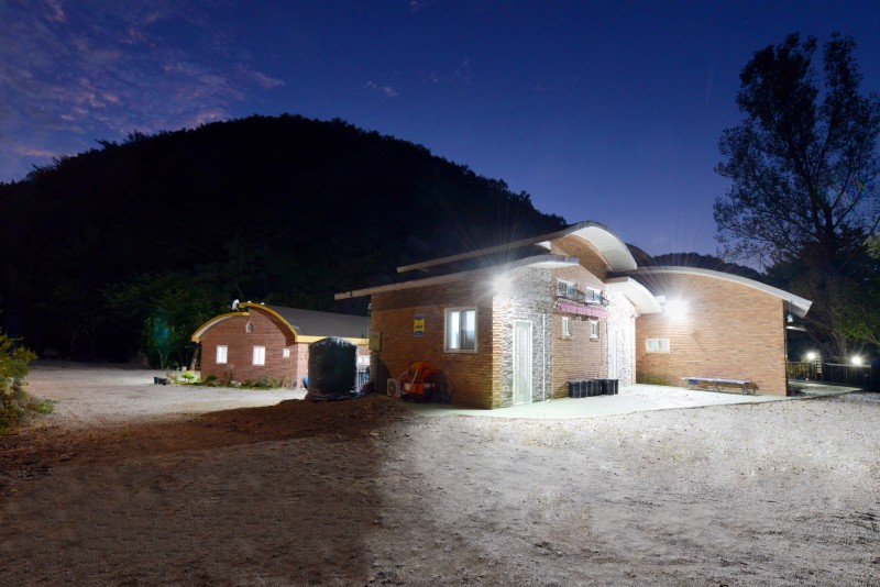 아산 산아름펜션 외관